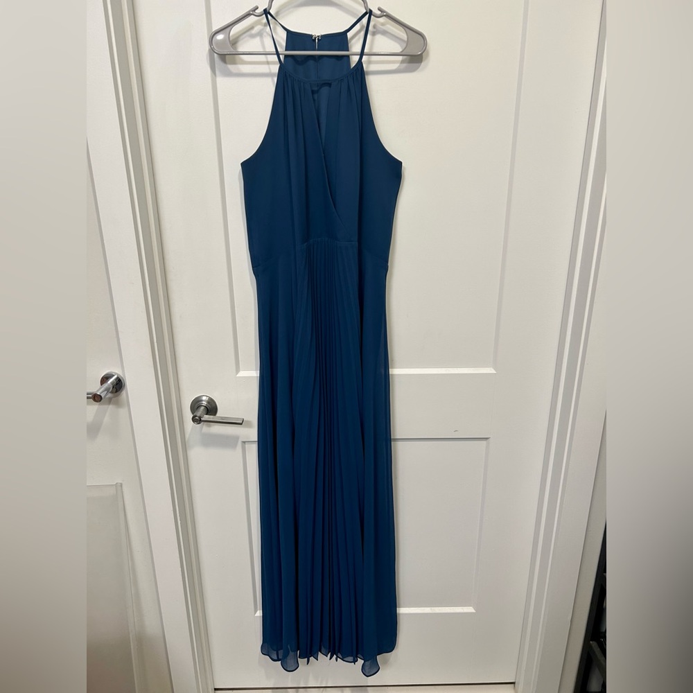 Bcbg chiffon gown